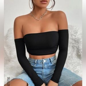 MESHKI Black Off The Shoulder Long Sleeve Crop Top